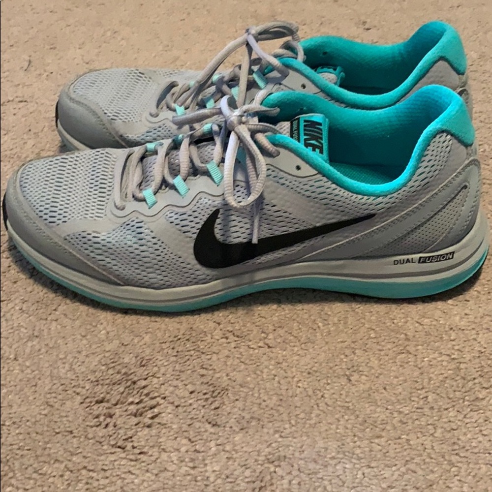 Nike Dual Fusion Run 3 Sneakers